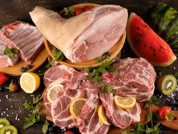 Компания закупает продукцию мясо свинины
