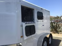 Trails West 2026 Manufacturing 2 Horse Bp Horse Trailer — zdjęcie 1